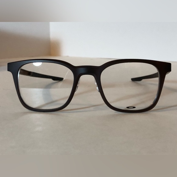 Oakley Milestone 3.0 OX 8903 Matte Dark Amber - Picture 2 of 12